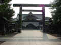 yasukuni01.jpg (63371 �o�C�g)